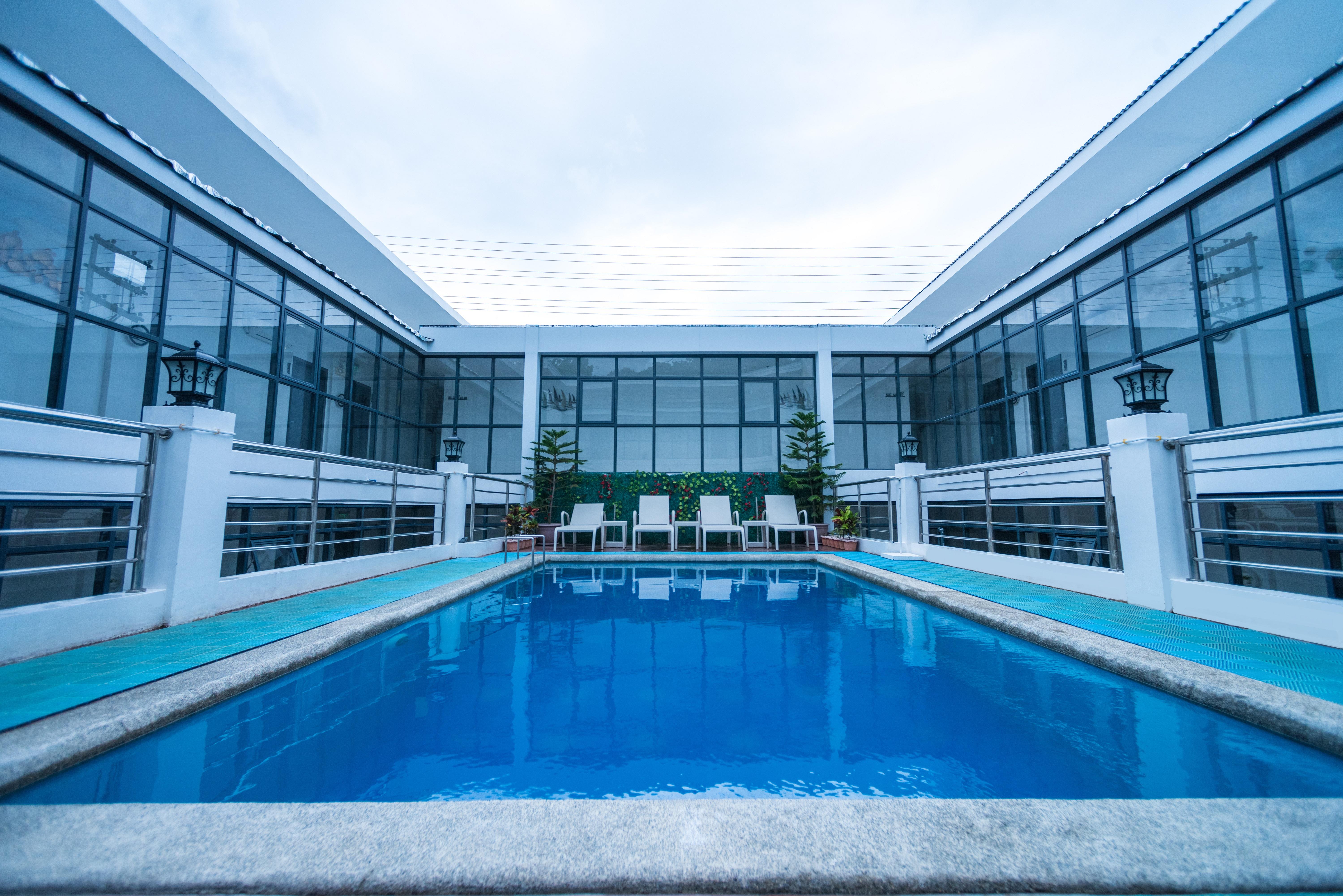 Erus Suites Hotel Boracay Manoc-Manoc Exteriör bild