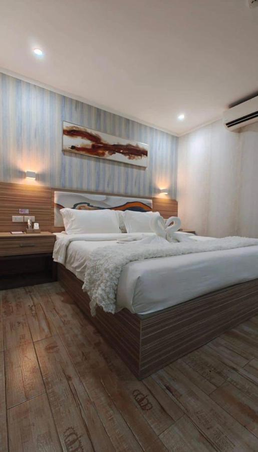 Erus Suites Hotel Boracay Manoc-Manoc Exteriör bild