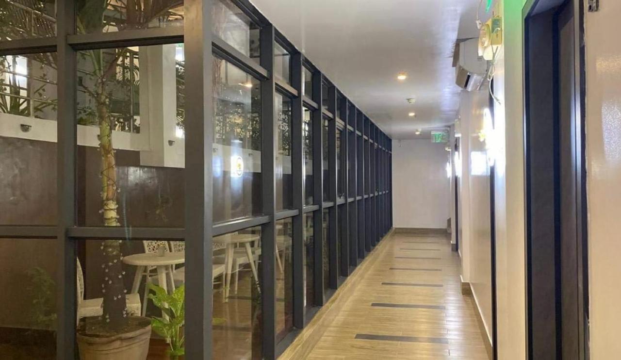 Erus Suites Hotel Boracay Manoc-Manoc Exteriör bild