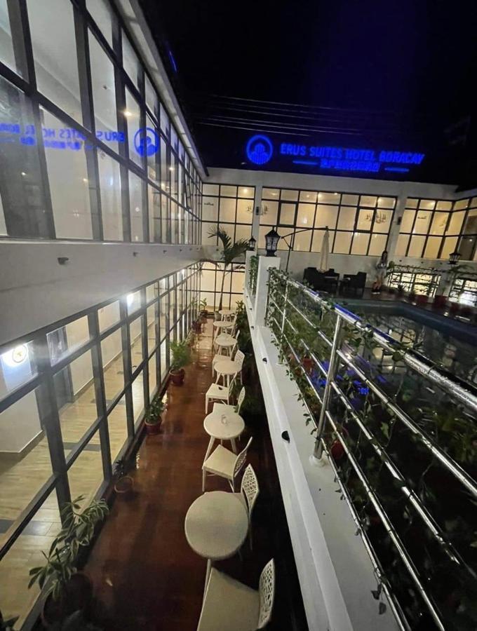Erus Suites Hotel Boracay Manoc-Manoc Exteriör bild
