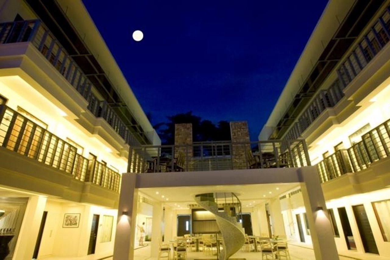 Erus Suites Hotel Boracay Manoc-Manoc Exteriör bild