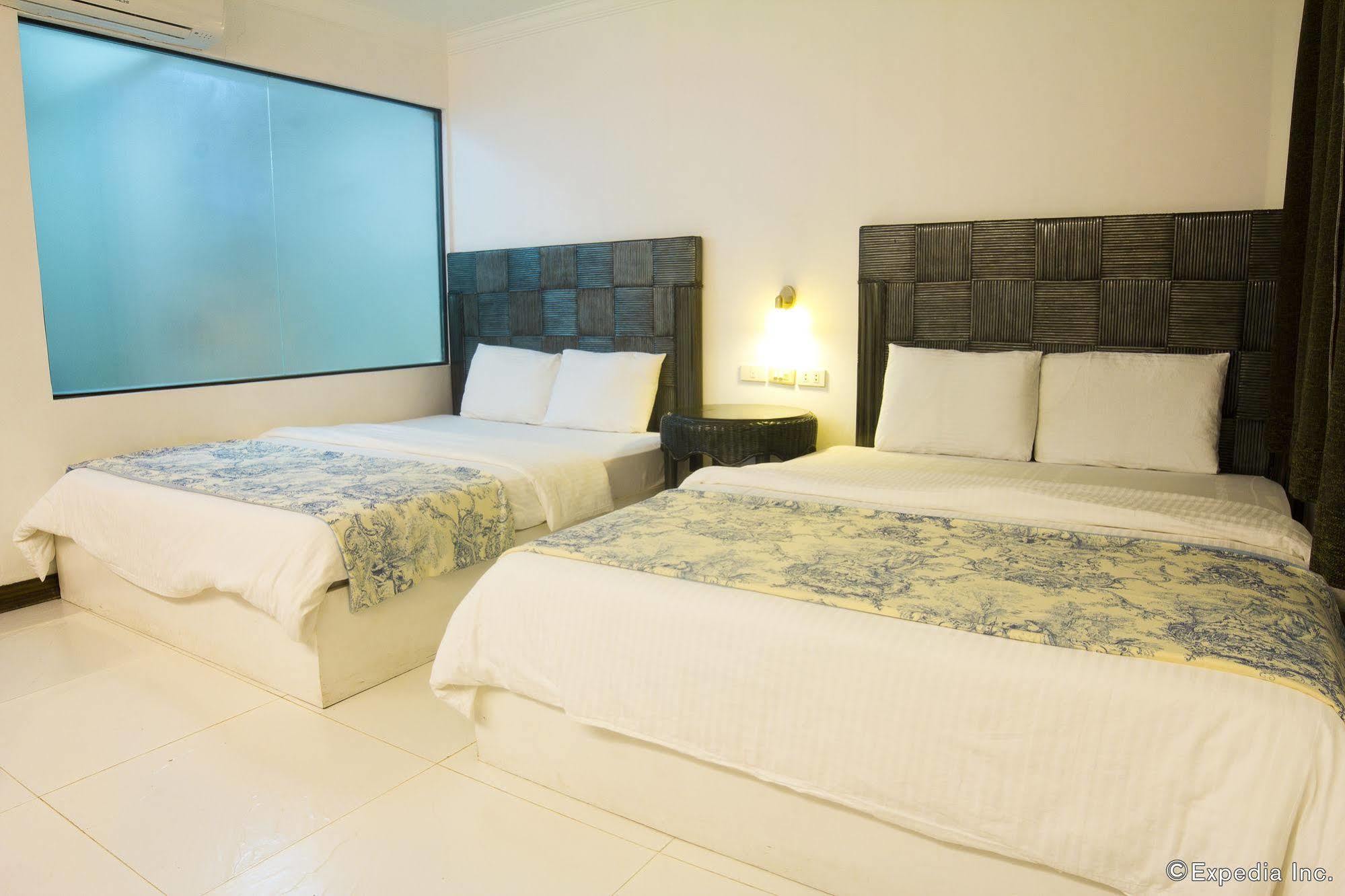 Erus Suites Hotel Boracay Manoc-Manoc Exteriör bild