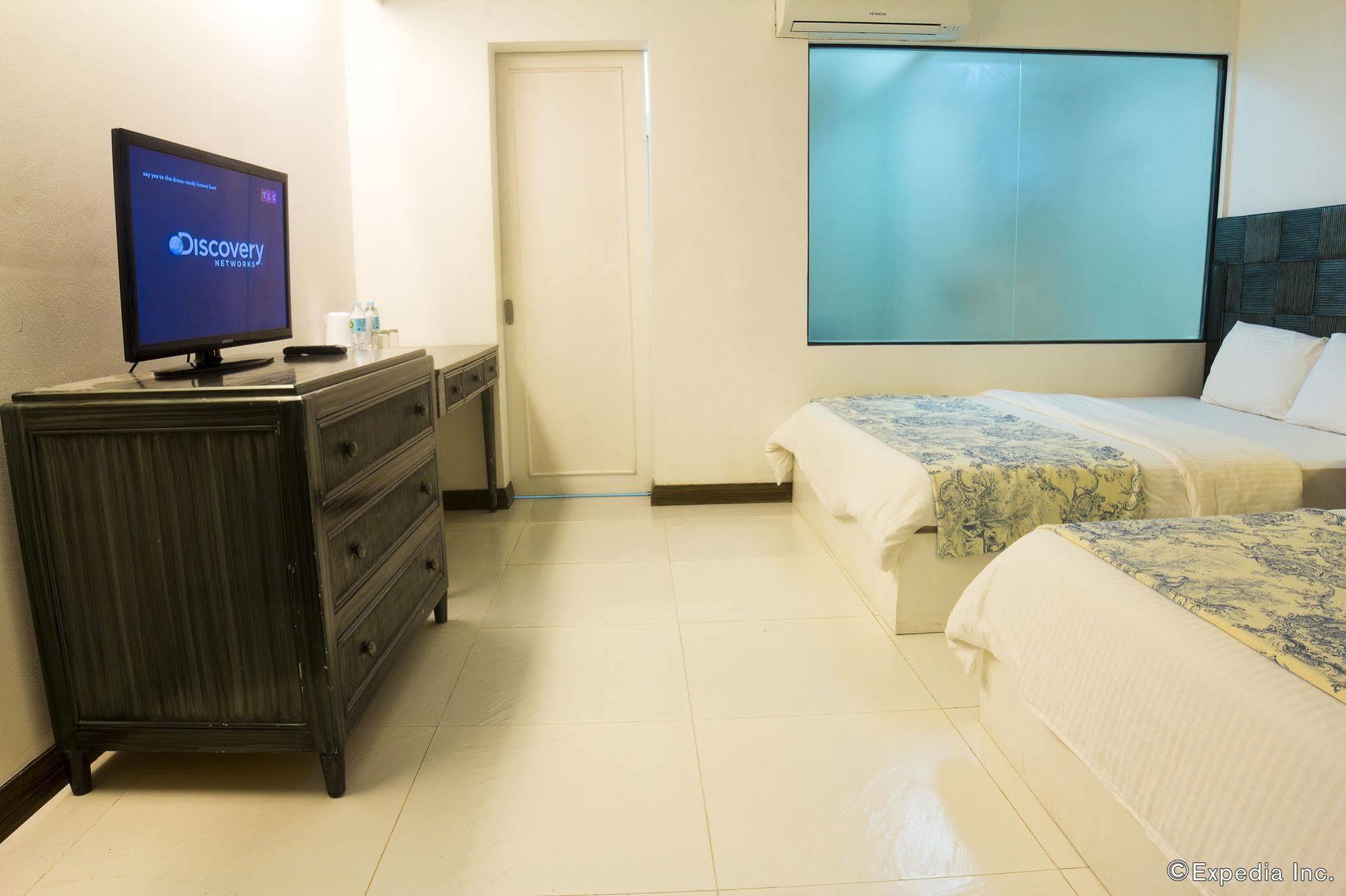 Erus Suites Hotel Boracay Manoc-Manoc Exteriör bild